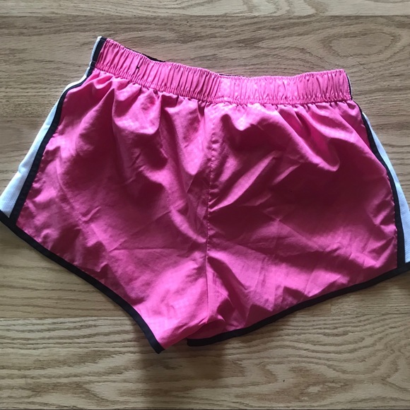 Activewear Shorts - Picture 2 of 2